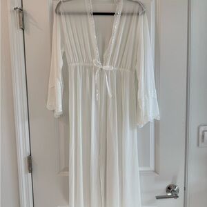 Elegant White Lace Trimmed Robe